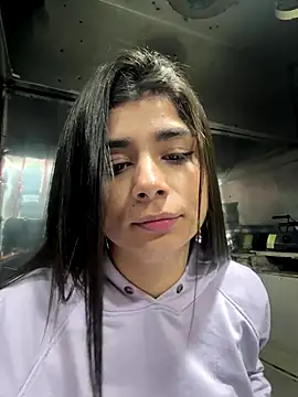 ZiaCalifa online show from December 17, 1:26 pm