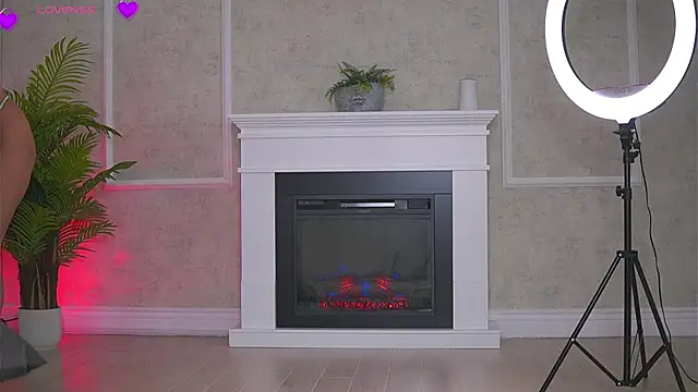 Abbela White online show from November 17, 6:03 am