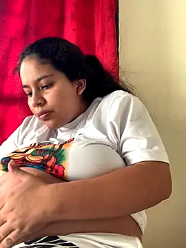 moncerrat luna online show from October 5, 9:53 pm