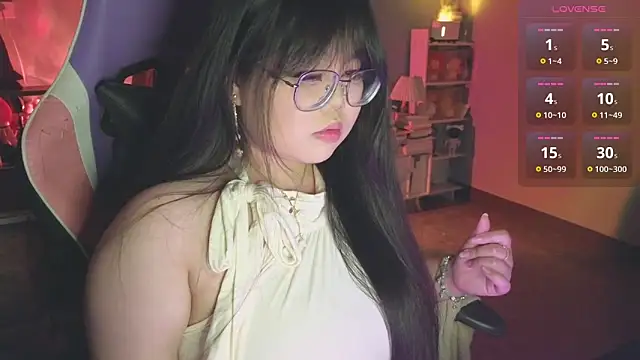 ANNELIESE  online show from September 17, 3:10 pm