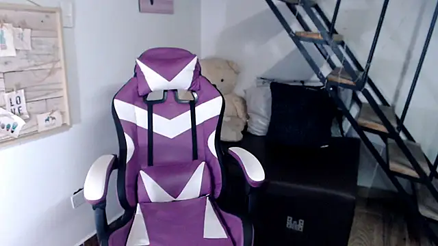 samantha baby  online show from December 18, 11:20 pm