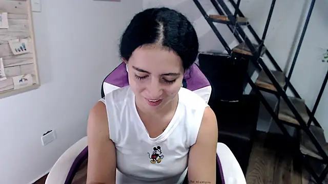 samantha baby  online show from January 13, 8:02 pm