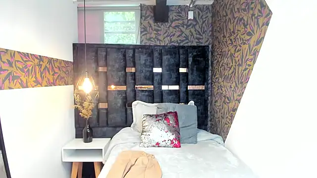 KatteMilf online show from April 15, 7:58 pm