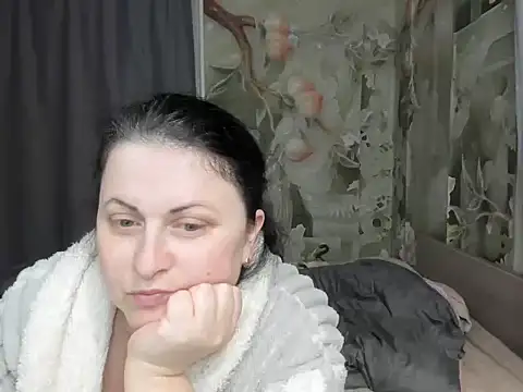 Lillian2 online show from March 7, 4:47 pm