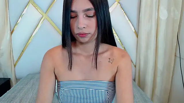 Natasha Ferrec online show from December 19, 12:48 am