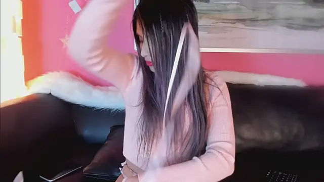 Tiffanysurez  online show from December 16, 8:37 pm