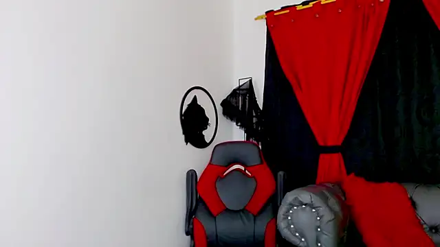 misslombana online show from March 24, 4:18 am