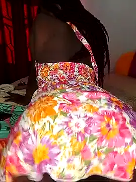 NicRaisaa online show from October 2, 5:45 am