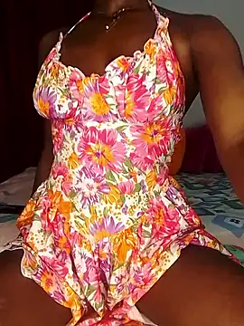 NicRaisaa online show from November 1, 11:14 am