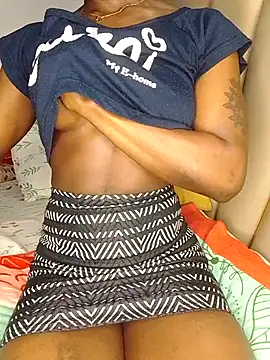 NicRaisaa online show from December 18, 2:00 pm