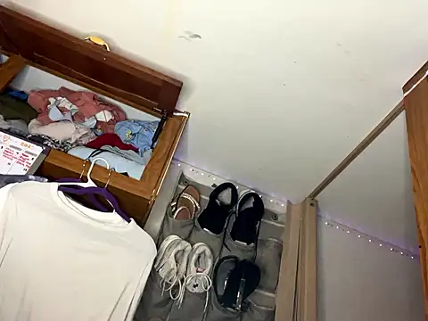 Emma-Rae online show from October 9, 12:20 pm