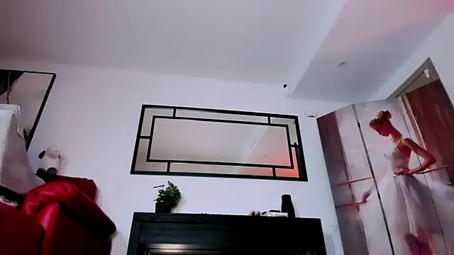 2bigass4 u online show from April 13, 8:31 pm