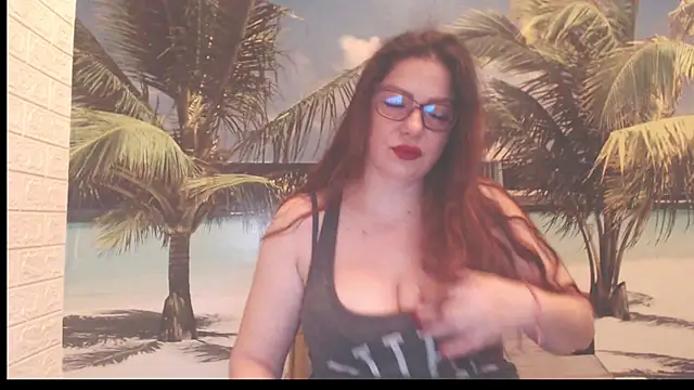 Queen  Natasha online show from December 13, 9:54 pm