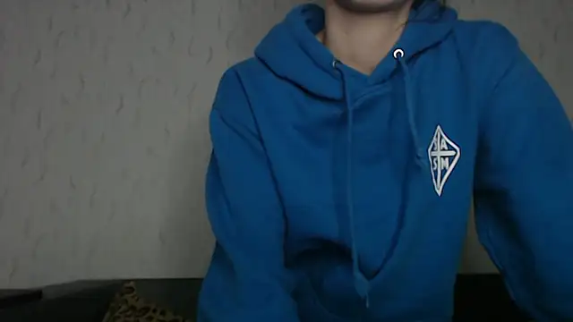 HoneyWiles online show from January 13, 2:32 pm