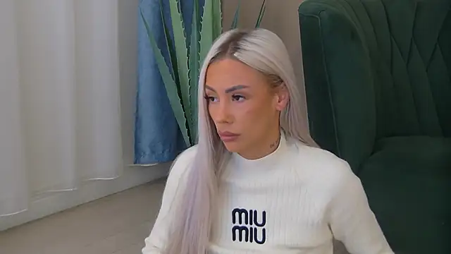 Bailey Rush online show from December 15, 6:02 pm