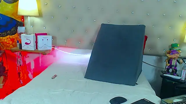 xslutbrungtsx online show from August 5, 10:05 pm