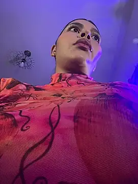 GigiiStone online show from December 22, 10:35 pm