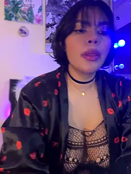 Snapshot of GigiiStone chatting on September 30, 10:25 pm GigiiStone online show from September 30, 10:25 pm