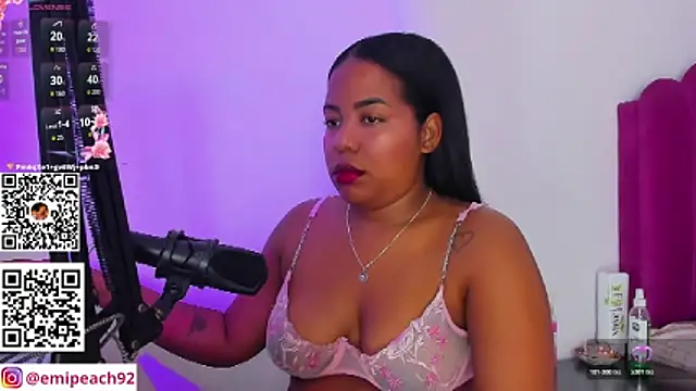 samanthaabloom online show from June 2, 11:17 pm