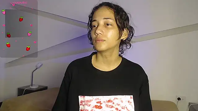 hot little bunny online show from October 12, 8:55 pm