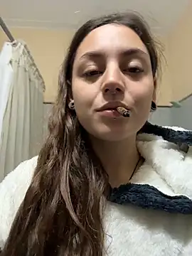 SrMonoYAlba online show from June 11, 3:58 am