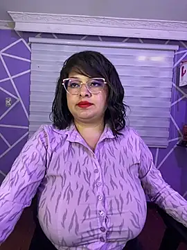 MiiaaJoness online show from June 4, 6:01 pm