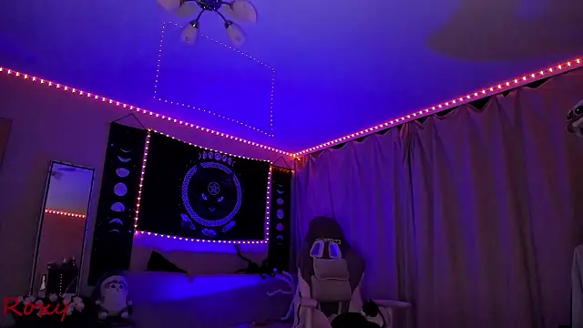 wet dream  online show from March 26, 7:37 pm