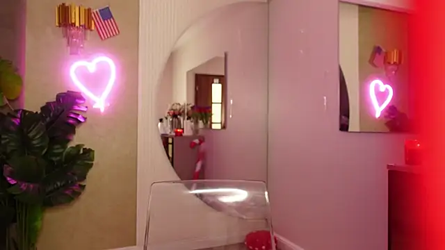 CelesteBailey online show from February 17, 4:01 am