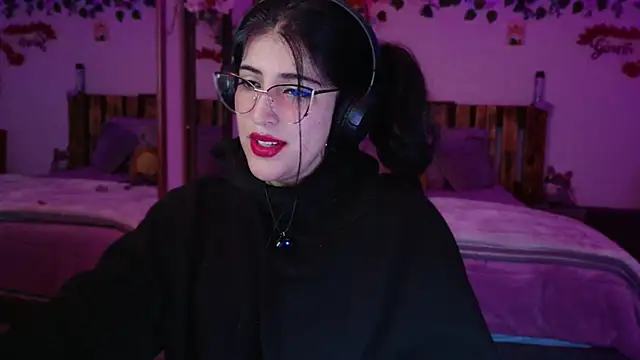 azahar  ziiz online show from January 8, 10:58 pm