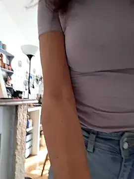 Silvia Zeno online show from April 10, 7:36 am