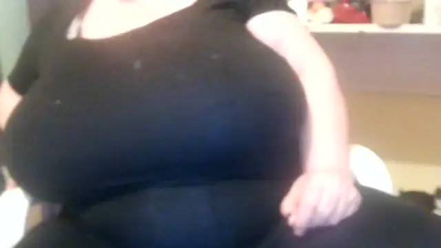 Nataliesbestjuggs online show from July 14, 11:53 pm