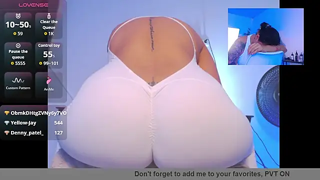 GreatBIG BOOBS Nina online show from October 11, 11:29 pm