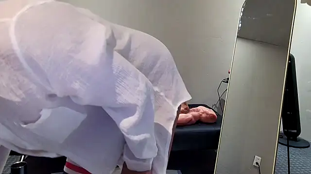 LizzyRU online show from March 27, 8:26 am