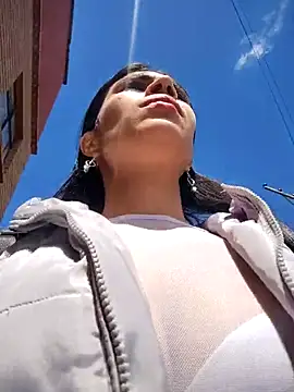 Astrid-- online show from July 7, 3:26 pm
