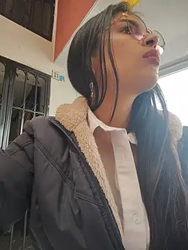 Astrid-- online show from June 24, 3:33 pm