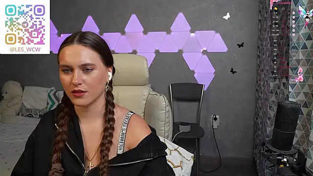 HarleyDeess online show from January 14, 9:09 pm