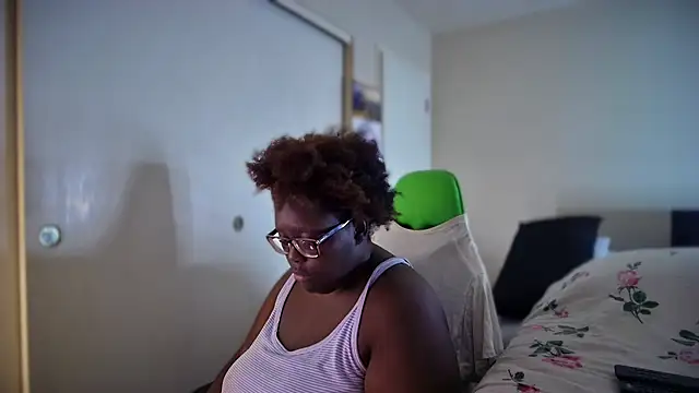 Miss west online show from February 7, 4:16 am