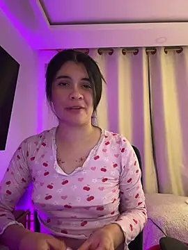 ambar-adaams online show from July 9, 2:14 am