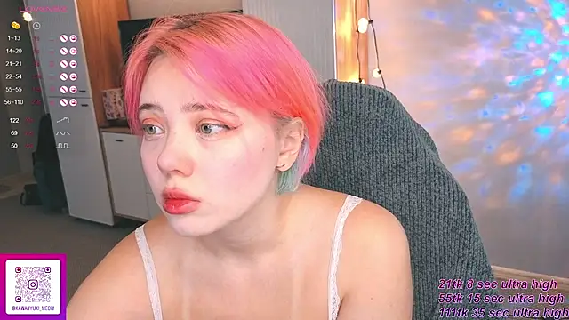 Snapshot of __KawaiiYuki__ chatting on September 28, 4:52 am   KawaiiYuki   online show from September 28, 4:52 am