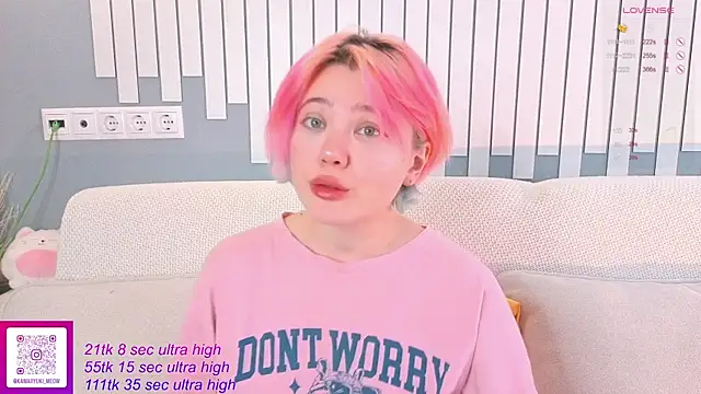 Snapshot of __KawaiiYuki__ chatting on October 13, 7:00 am   KawaiiYuki   online show from October 13, 7:00 am