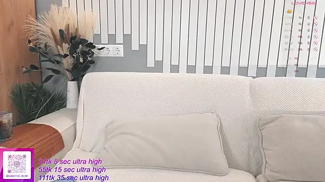   KawaiiYuki   online show from November 30, 7:23 am