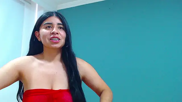 danna- roouss online show from October 31, 6:01 pm