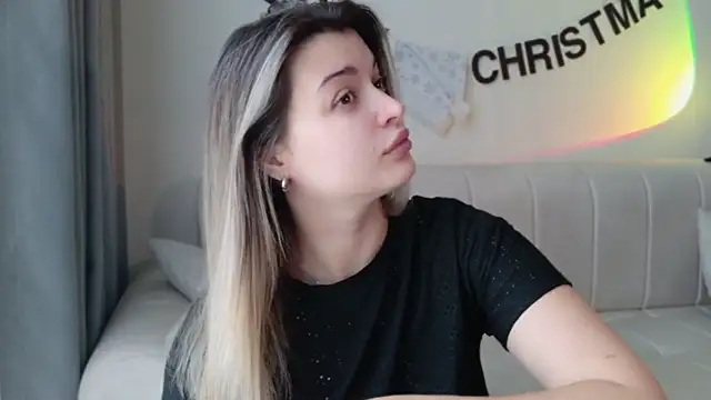 LancasterLady online show from December 14, 3:01 am