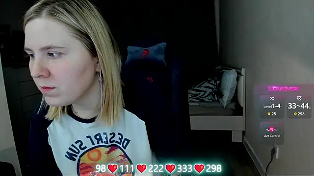 Olivia Munk online show from April 12, 7:55 am