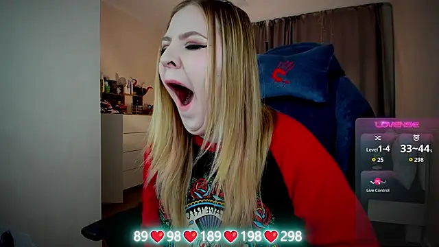 Olivia Munk online show from October 23, 4:51 am