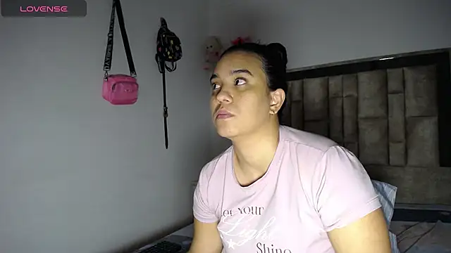 tiffany  pink online show from December 16, 11:32 pm