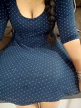 Mounika25 online show from November 20, 8:59 am