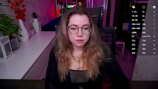 RemyCute online show from March 28, 2:49 pm