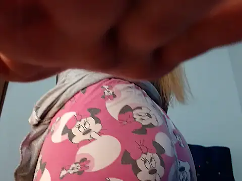 Snapshot of 69liamilk69 chatting on November 1, 4:38 am 69liamilk69 online show from November 1, 4:38 am