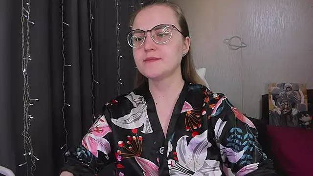 MissBrightShine online show from February 18, 12:26 pm